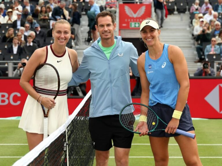 Bia, Andy Murray e Kvitova posam para foto próximo a rede
