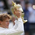 Sinner vence Wimbledon após grande virada sobre Alcaraz