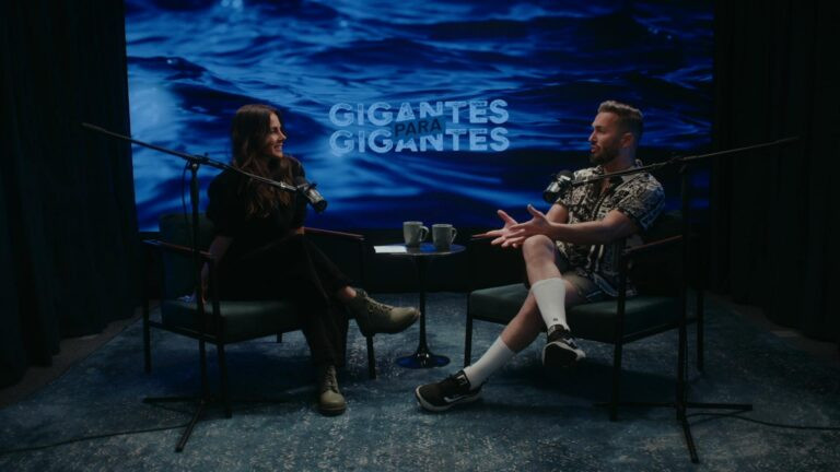 Diego Hypolito com Carol Barcellos no videocast Gigantes para Gigantes (Foto: Divulgação)