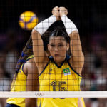 2024.08.10 - Jogos Olímpicos Paris 2024 - Vôlei de quadra feminino. A seleção brasileira em duelo contra a Turquia na disputa pelo 3º lugar. O Brasil venceu e ficou com a medalha de bronze. Na imagem, Carol.