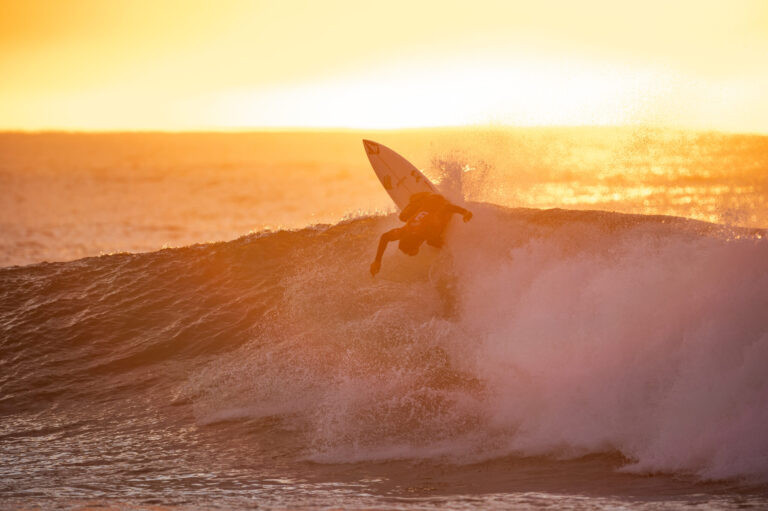 Yago Dora vence em J-Bay e assume liderança do ranking