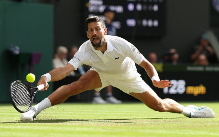 Sinner, Swiatek e Djokovic avançam em Wimbledon; Andreeva é eliminada nas quartas