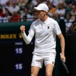 Sinner e Alcaraz brilham; Djokovic e Fritz se despedem em Wimbledon