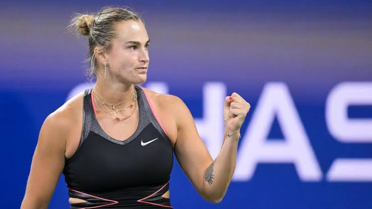 Djokovic, Alcaraz e Fritz avançam; Rybakina é eliminada nos oitavos de final