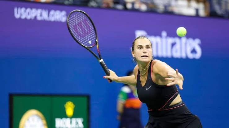 Sabalenka e Anisimova vencem batalhas e decidem título em Nova Iorque