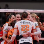 Osasco supera Bauru e conquista o título inédito da Supercopa de vôlei feminino