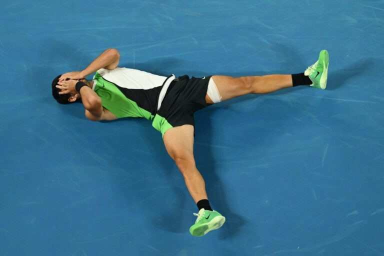 Carlos Alcaraz conquista o Australian Open 2026