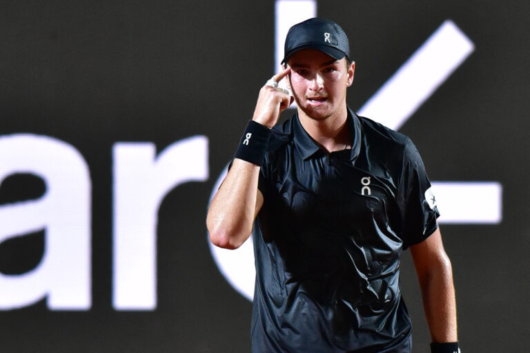 João Fonseca na Quadra Guga Kuerten