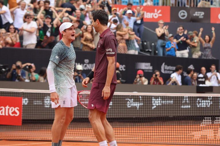 João Fonseca e Marcelo Melo vencem na Quadra Guga Kuerten