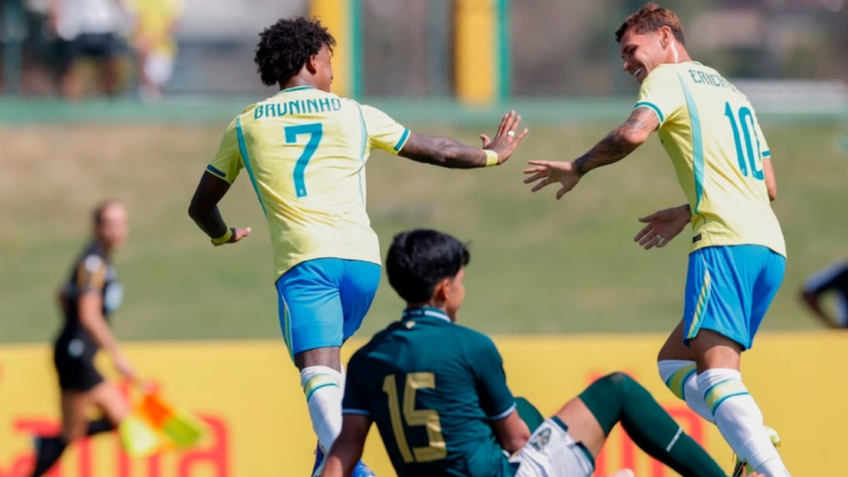 Seleção Brasileira Masculina sub-20 em amistoso contra a Bolívia