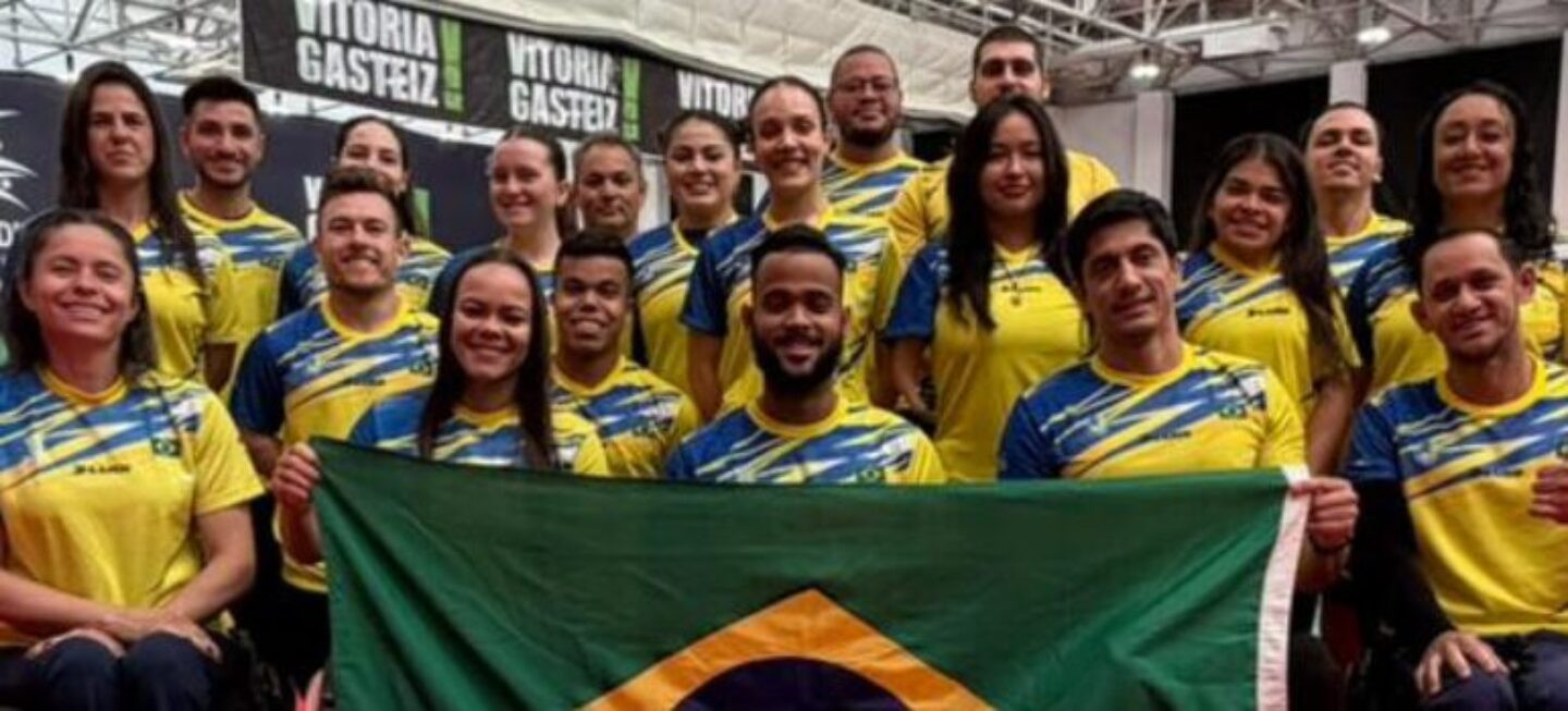 Delegação brasileira na Espanha (Foto: Divulgação)