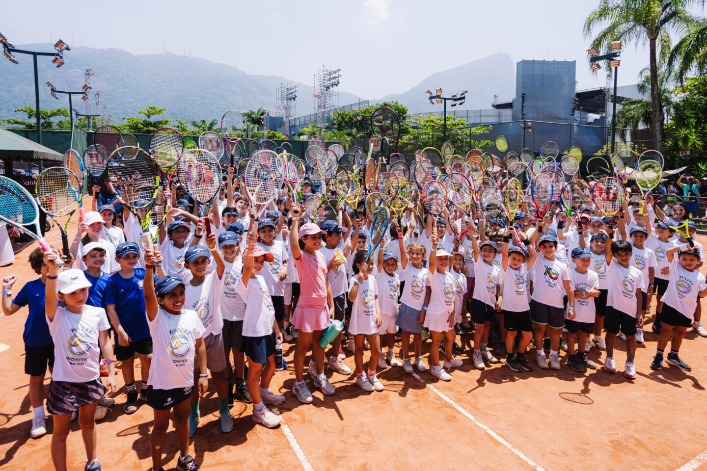 Rio Open celebra o Dia das Crianças com festival esportivo e inclusão social no Rio de Janeiro Rio Open celebra o Dia das Crianças com festival esportivo e inclusão social no Rio de Janeiro