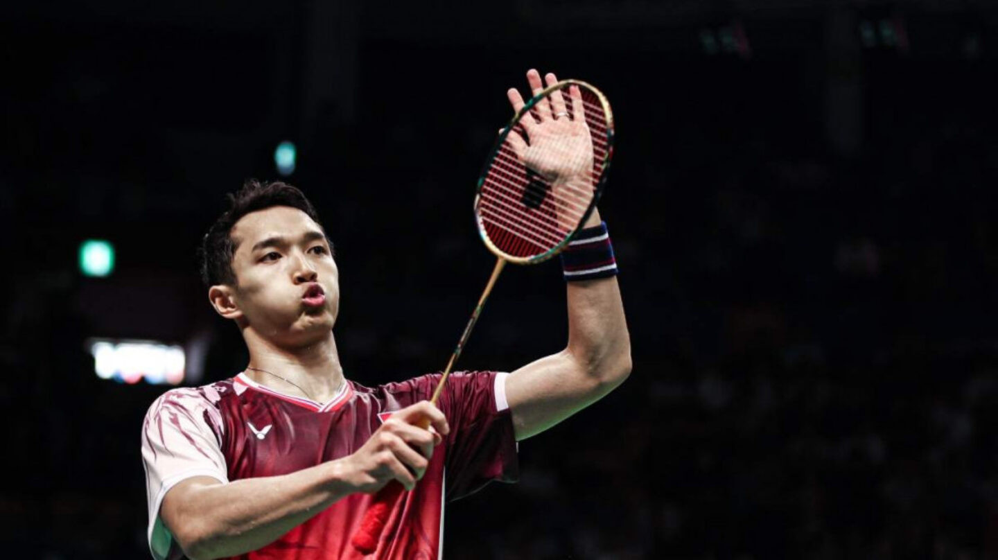 Jonatan Christie, da Indonésia, foi o campeão da disputa de simples masculino, superando o favorito. - Foto:  Jnanesh Salian/Badmintonphoto