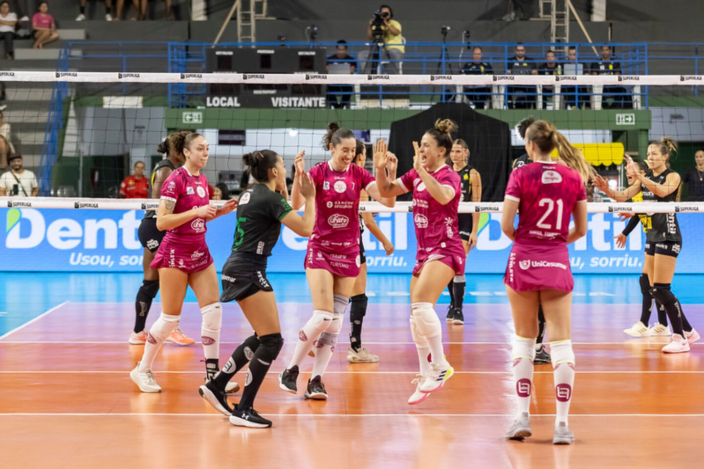 Maringá vôlei Foto: Praia Clube