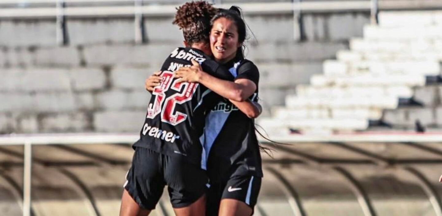 6a24a4c7f8f946c9b2412b4d6f0a1a06 Morgana Ferreira