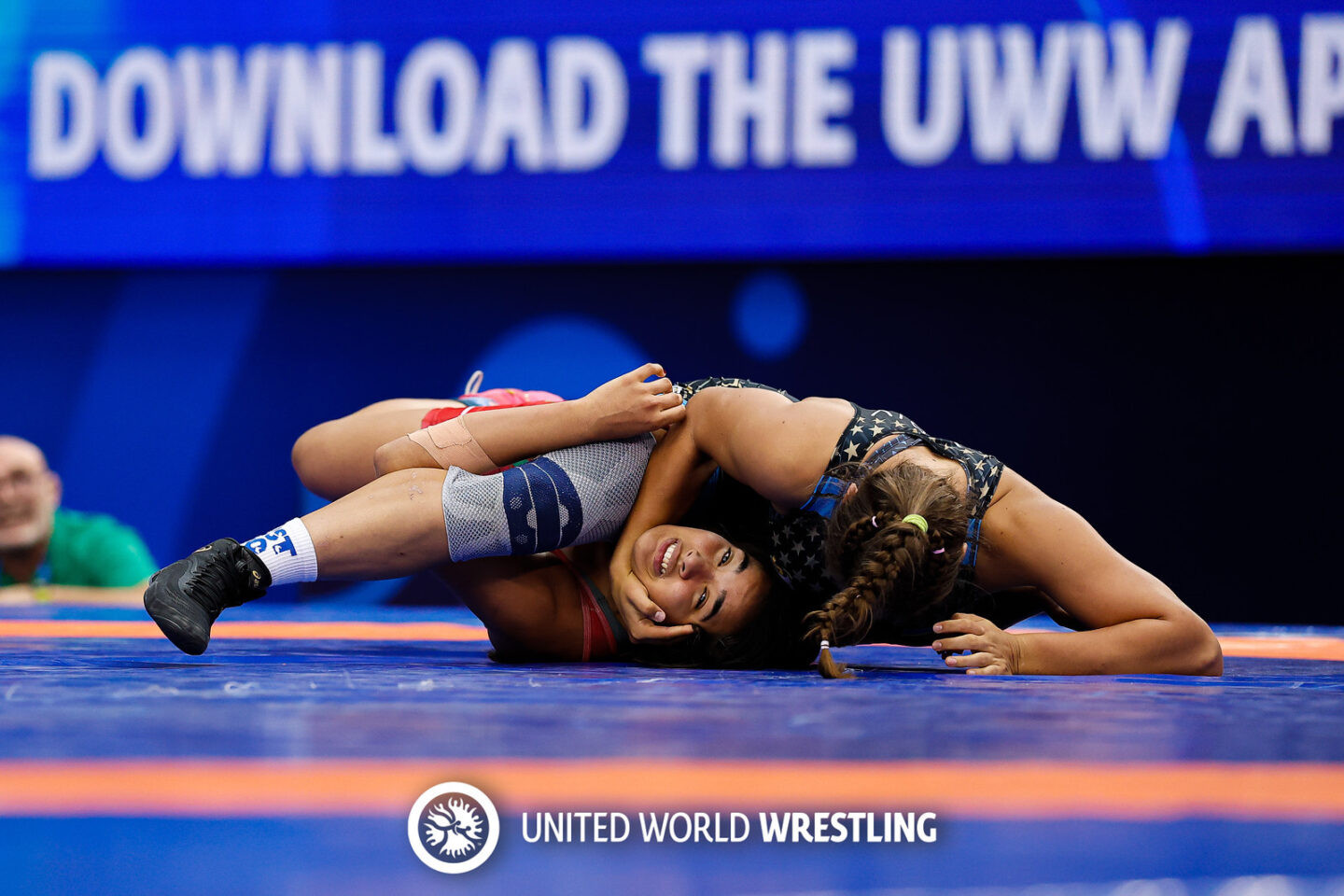 Wrestling Sub-17 Kaillany acabou imobilizada por Petriv em seu combate de estreia – Foto: Divulgação UWW