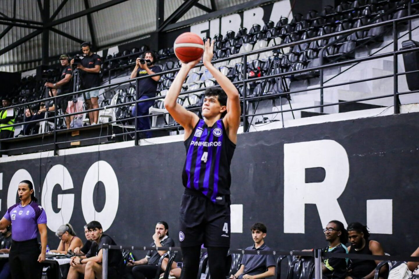 Gui Santos, o cestinha da partida - Foto: Wallace Lima/BFR