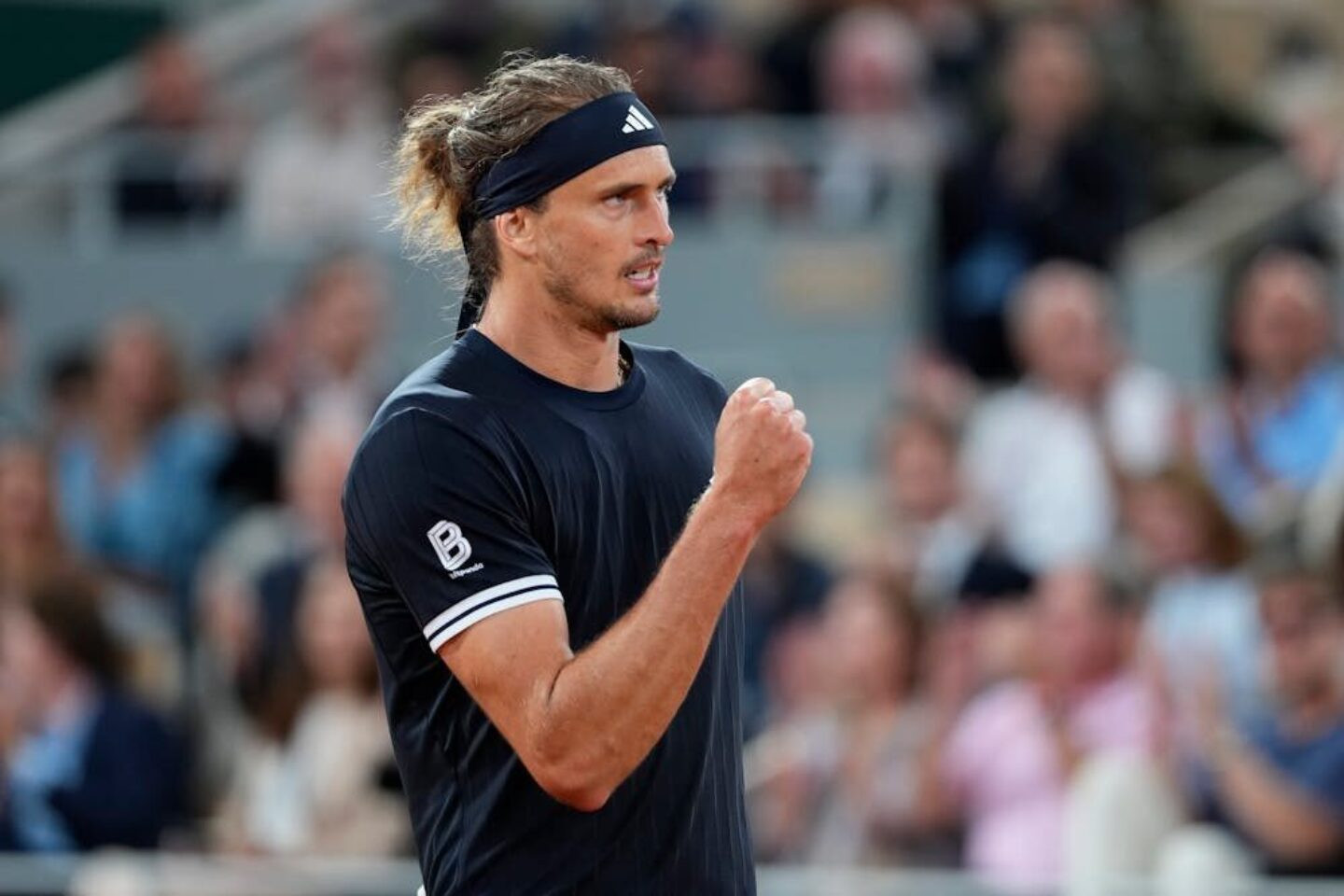 Alexander Zverev em partida de Roland Garros 2026
