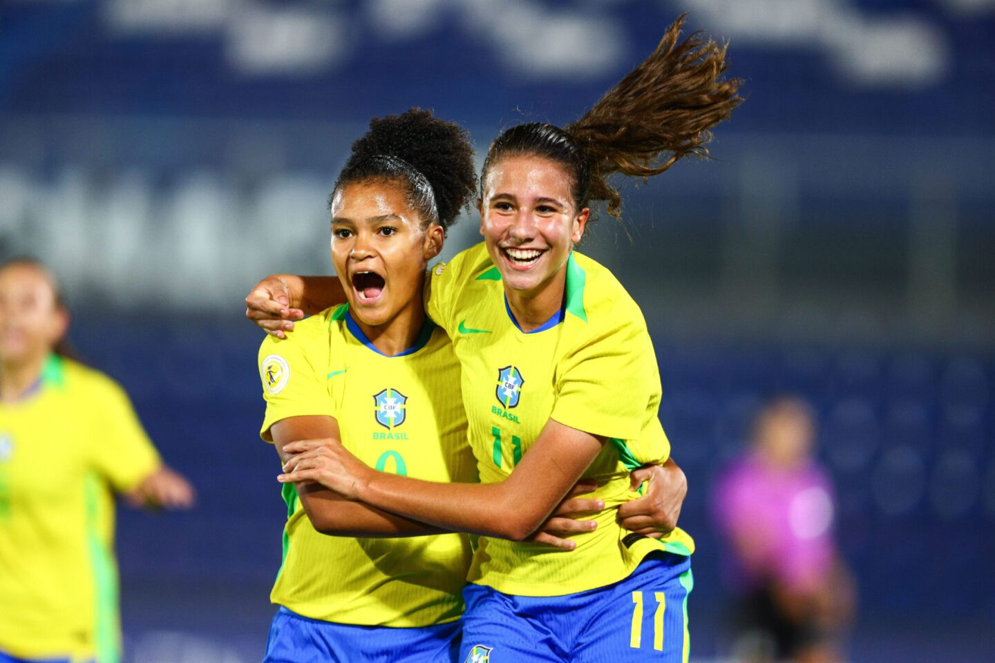 Nicolly e Gamonal celebram gol do Brasil. - Créditos: Staff Images/CBF