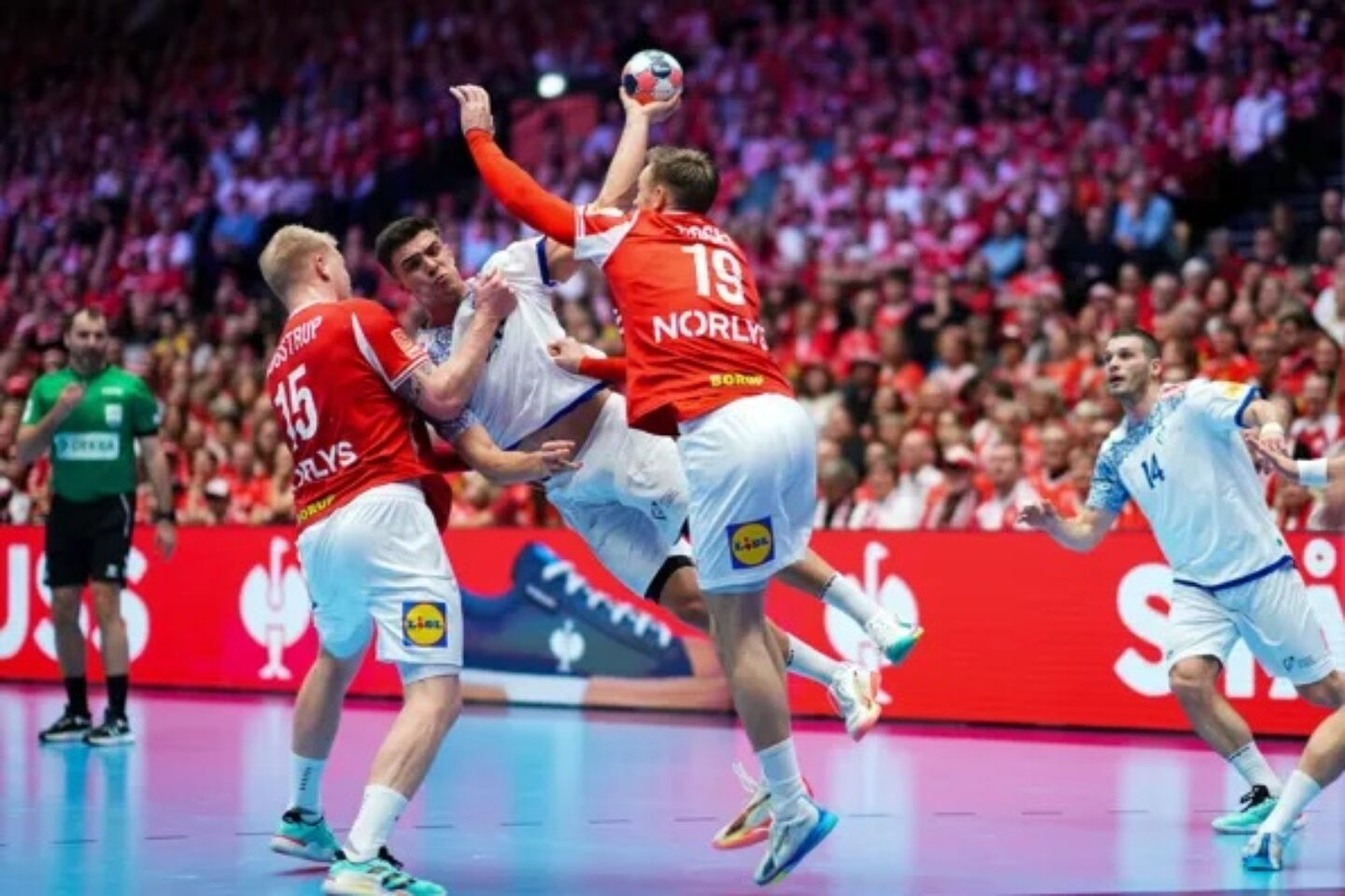 Foto: kolektiff images