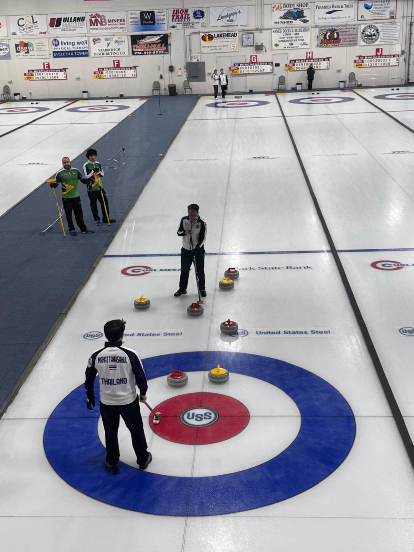 Última pedra a ser lançada no jogo contra a Tailândia. Foto: Reprodução