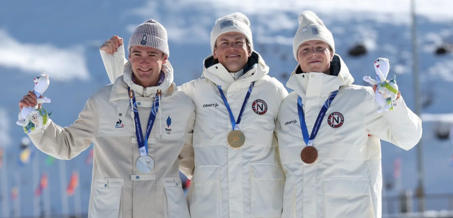 Pódio esqui cross-country Klaebo conquistou seu 8º título olímpico / Foto: FIS/Julia Piatkowska