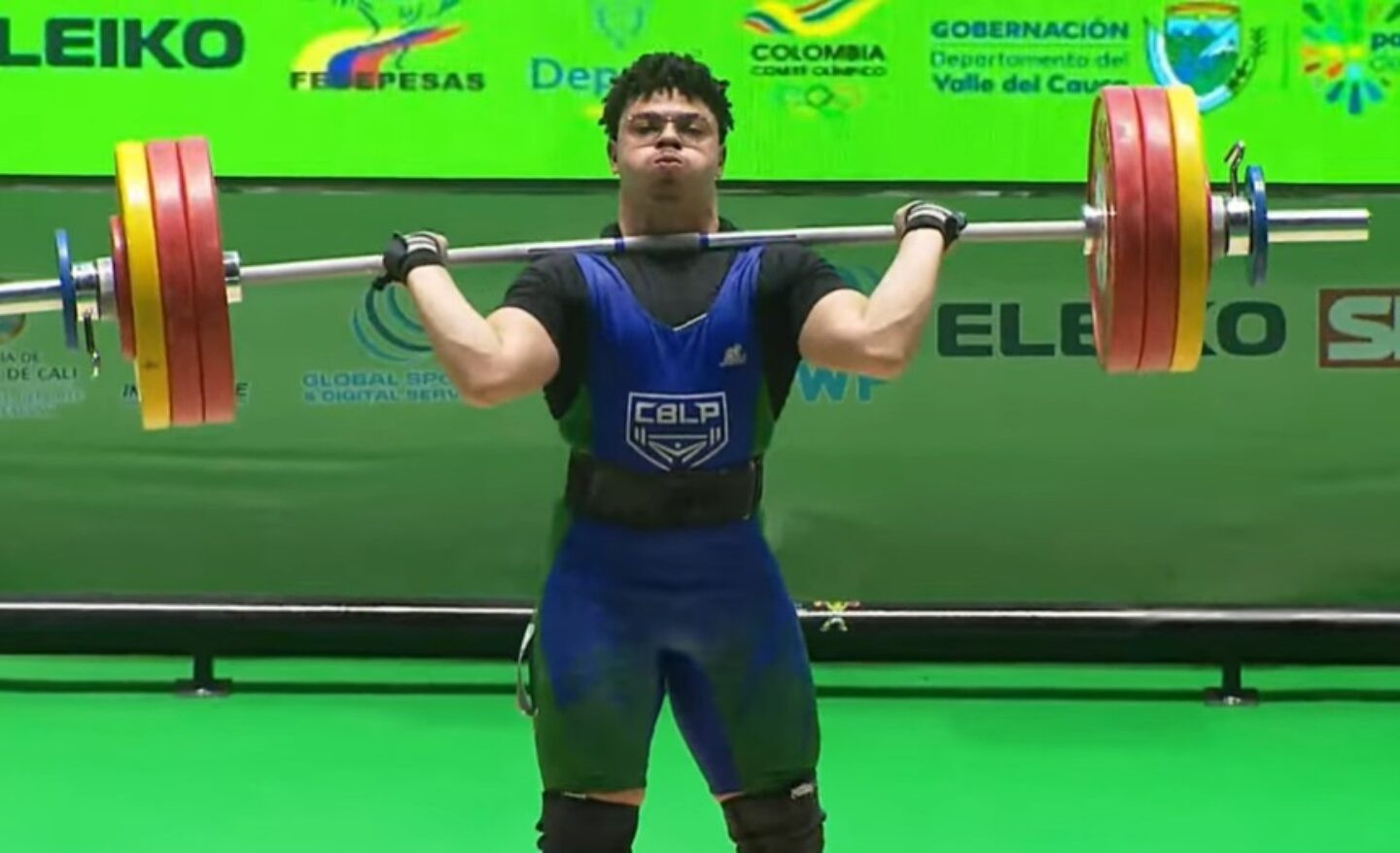Isaac Corrêa em sua participação no Mundial. Foto: Reprodução Canal IWF no YouTube