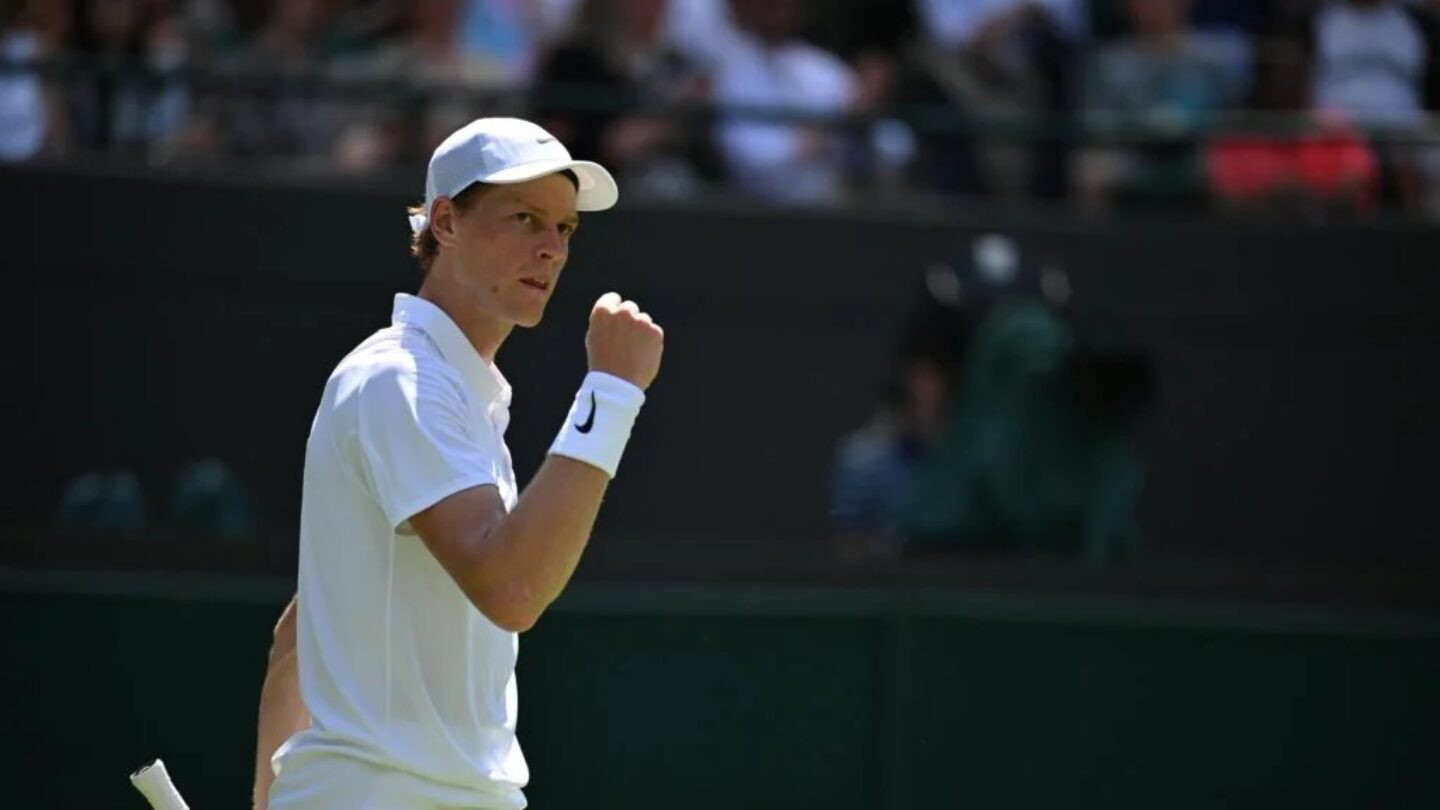 Jannik Sinner avança para a 2ª rodada do torneio de Wimbledon 2025 (Foto: Divulgação/Wimbledon)