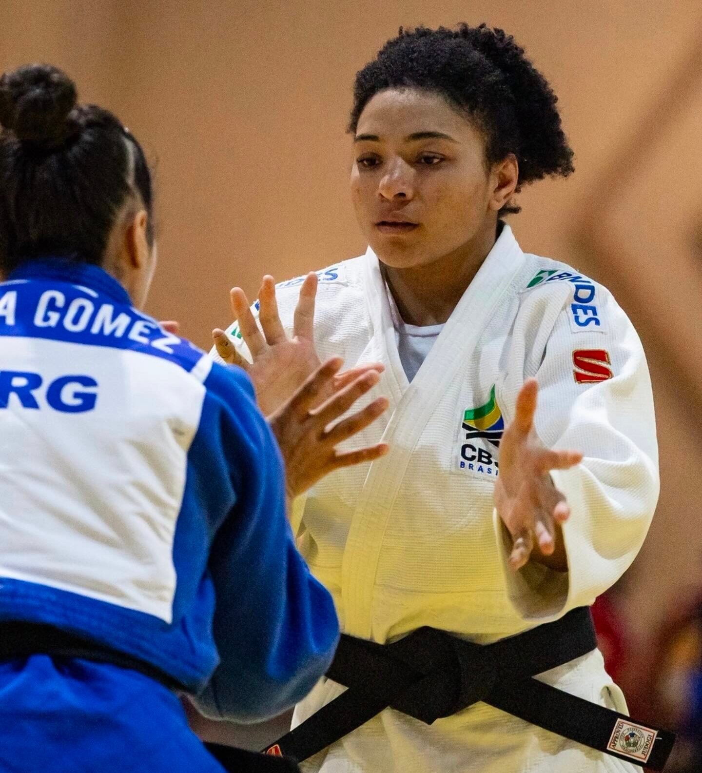 Shirlen Nascimento conquistou medalha de ouro na categoria até 57kg. - Foto: Grasiela Gonzaga / Ruasmidia / CBJ