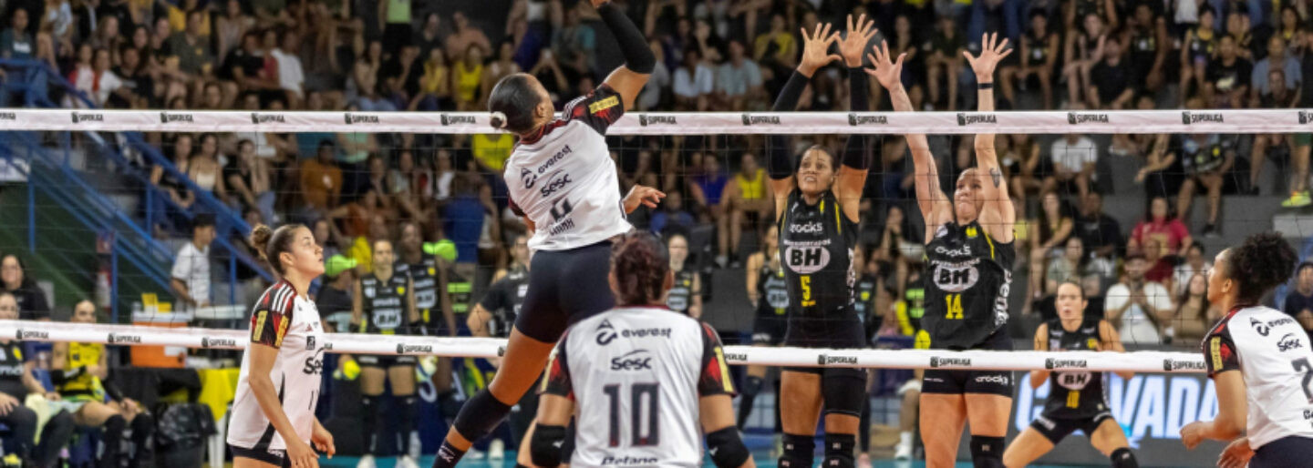 Sesc-RJ-Flamengo-Dentil-Praia-Clube-Superliga-2026 Sesc Flamengo e Praia Clube duelam na semifinal da Superliga feminina: como chegam e onde assistir