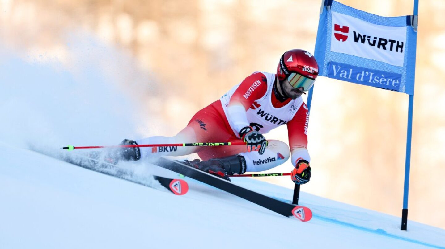 Triple-suisse-sur-le-geant-de-Val-dIsere-Loic-Meillard-simpose-en-costaud Foto: Ícone Sport