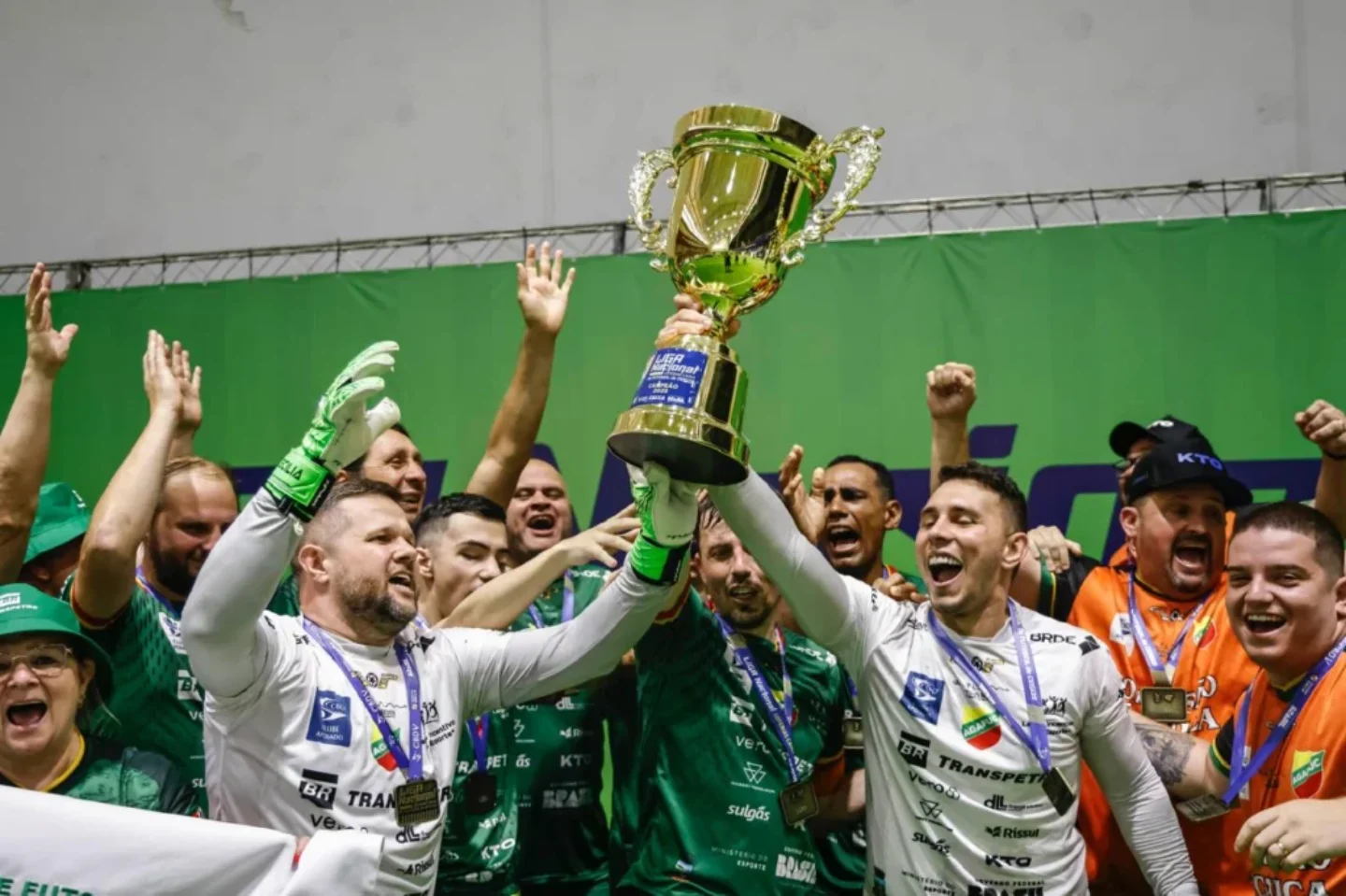 WhatsApp-Image-2025-12-07-at-13.05.08-1024×682 Taba Benedicto/CBDV